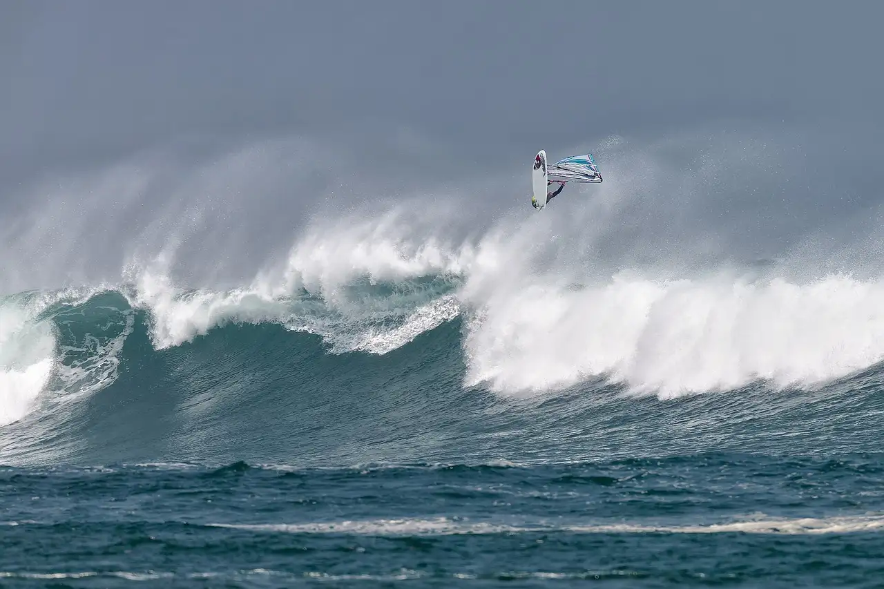 Pourquoi les plages de Santa Teresa attirent-elles les surfeurs ?