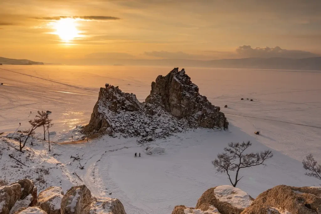 Quelle région de Russie abrite le célèbre lac Baïkal ?