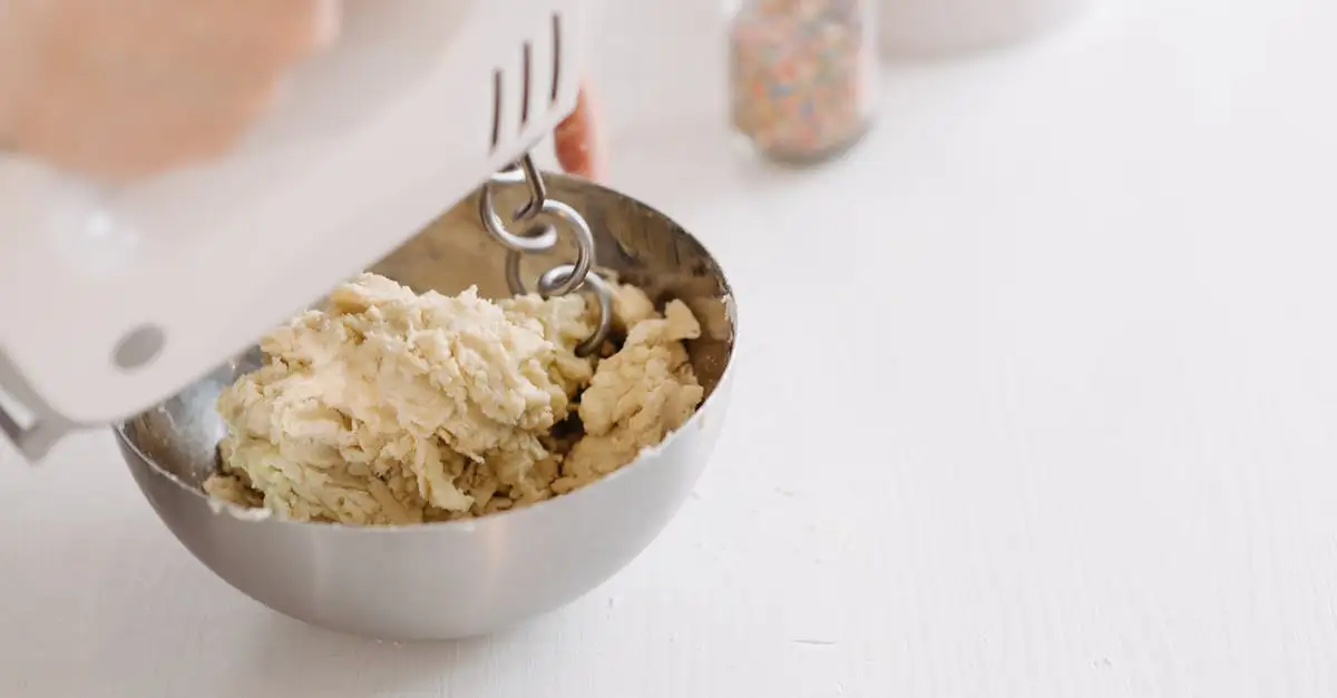 Comment bien mélanger le beurre dans une pâte à gâteau ?