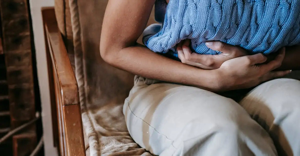 Douleurs abdominales et écoulement aqueux : Faut-il s'inquiéter ?