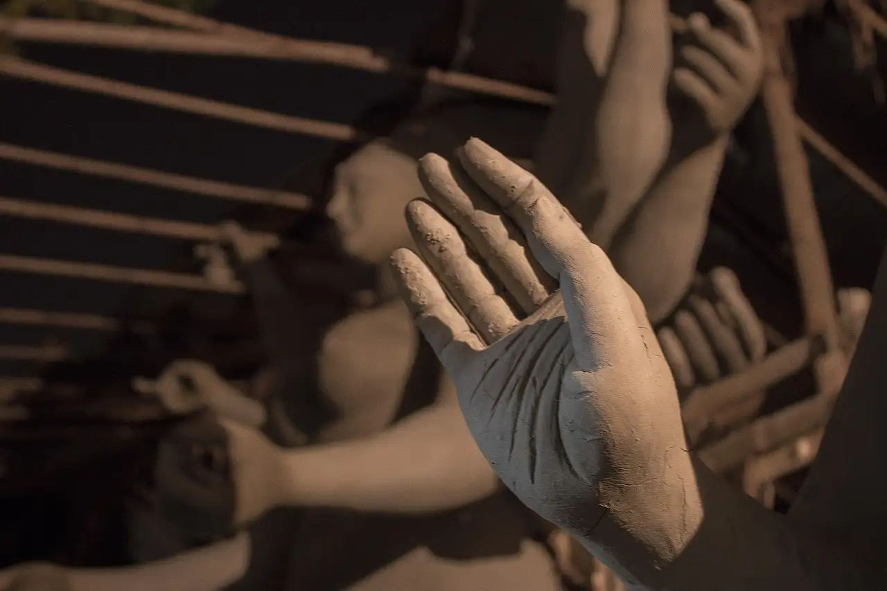 Qui est la déesse Durga, symbole de courage et force ?