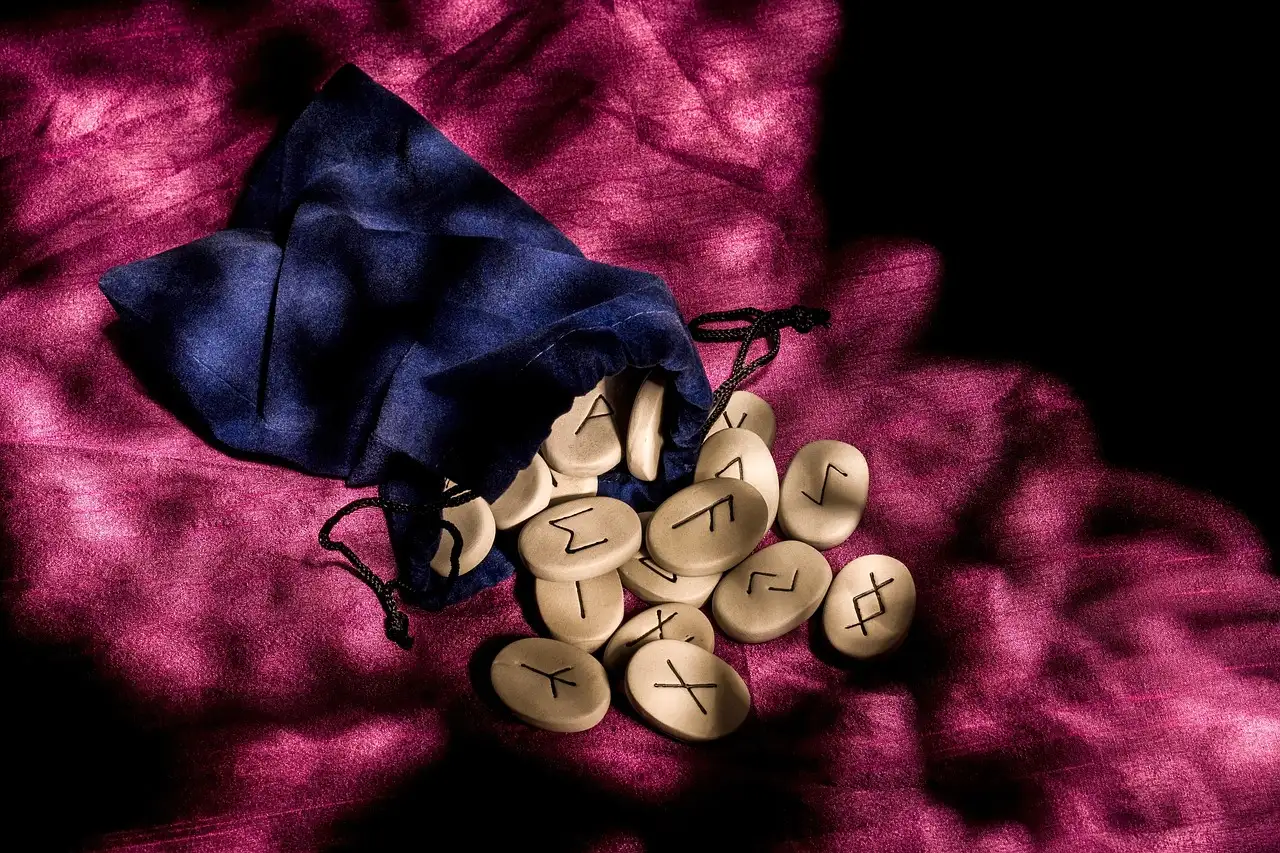 Quelle est la signification des runes en mythologie nordique ?