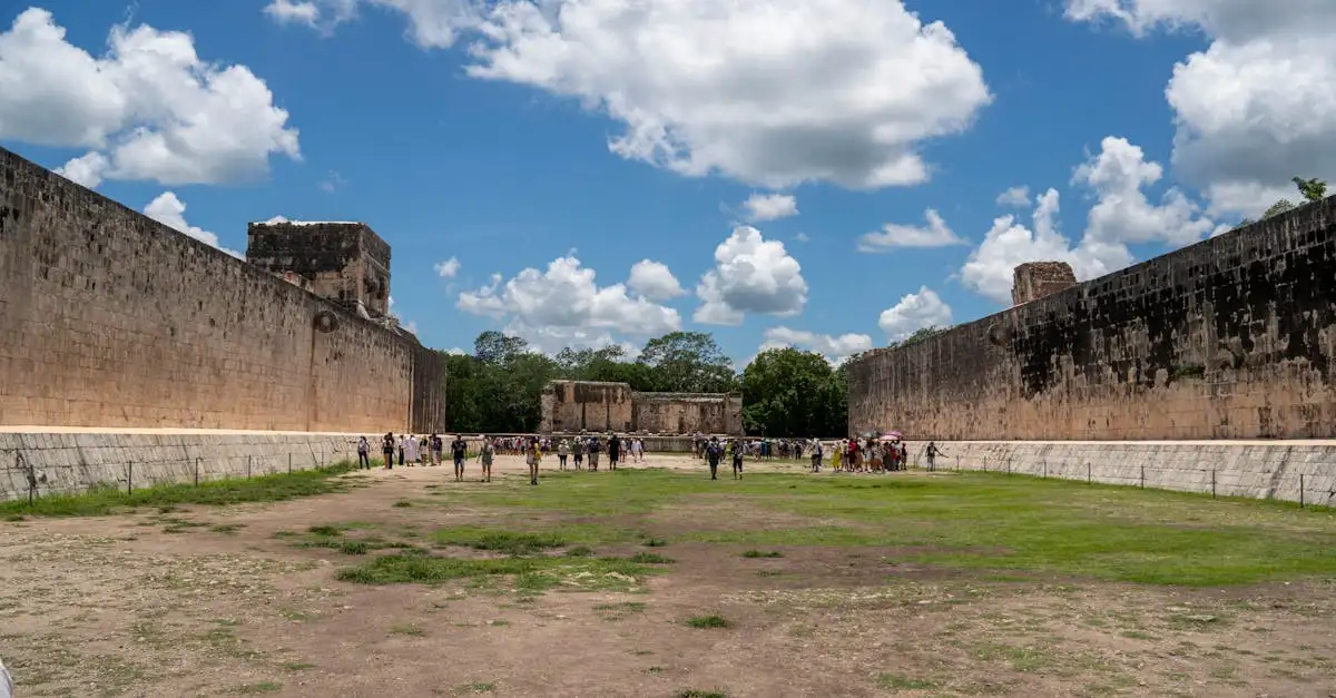 Quelle ville se trouve près de Chichen Itza au Mexique ?