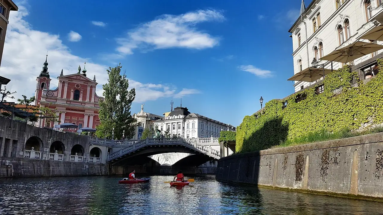Pourquoi Ljubljana est-elle considérée comme une perle cachée ?