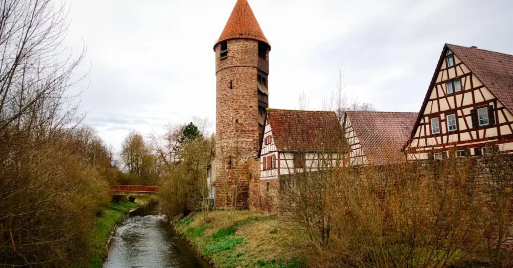 Quelle ville médiévale allemande est réputée pour ses orfèvres ?