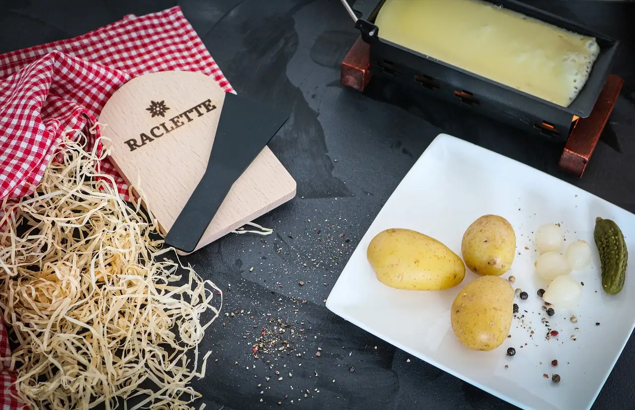 Quel vin blanc choisir pour accompagner la raclette ?