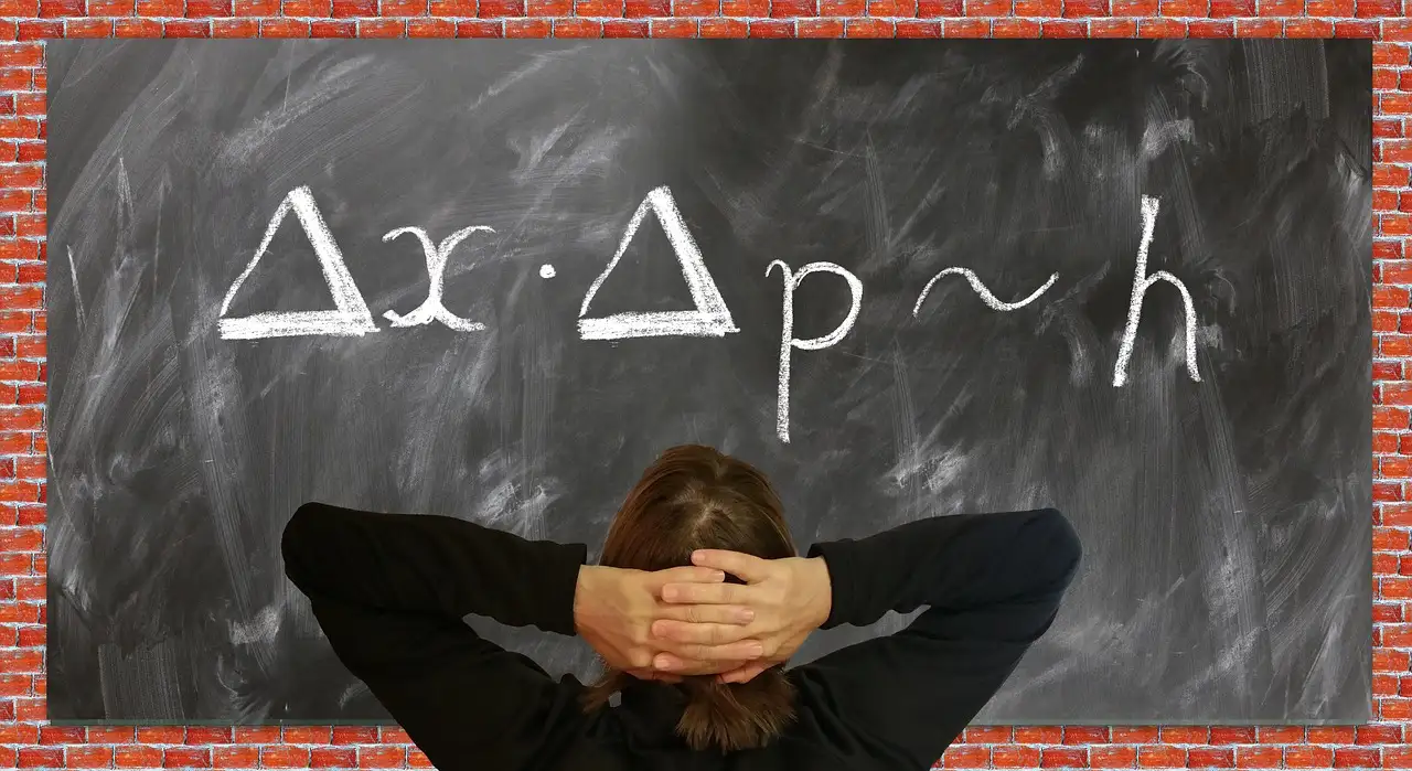 Qui a développé la relation d'incertitude de Heisenberg ?