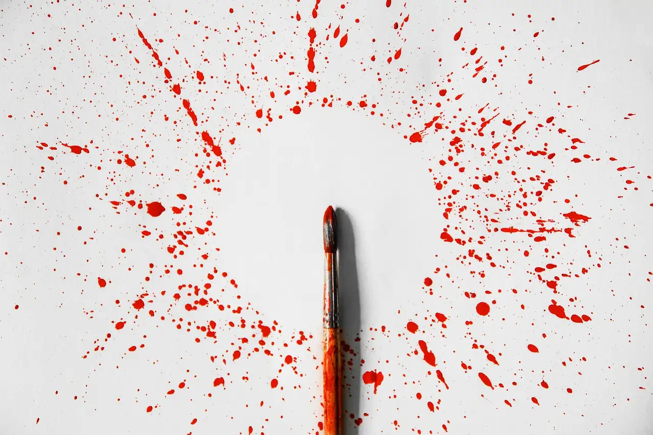 Quelle couleur associer avec la peinture rouge bordeaux ?